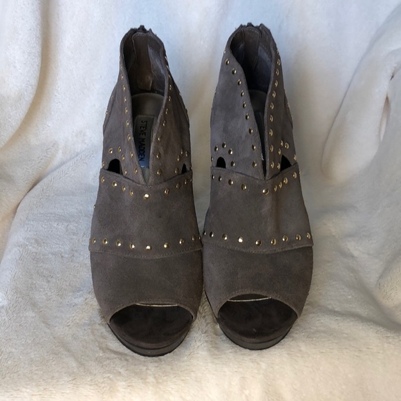 Steve Madden peep-toe pumps. 9 1/2 - Picture 6 of 6